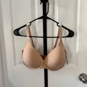 SKIMS Fits Everybody Tshirt Bra